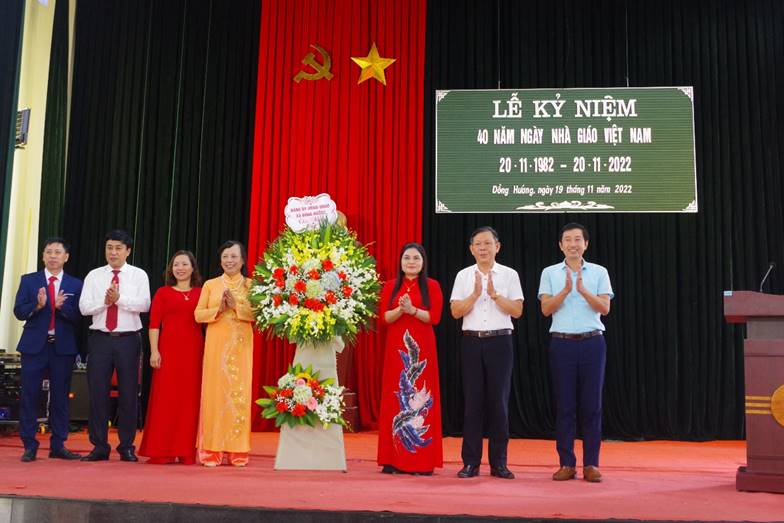Xã Đồng Hướng tổ chức lễ kỷ niệm 40 năm ngày Nhà giáo Việt Nam